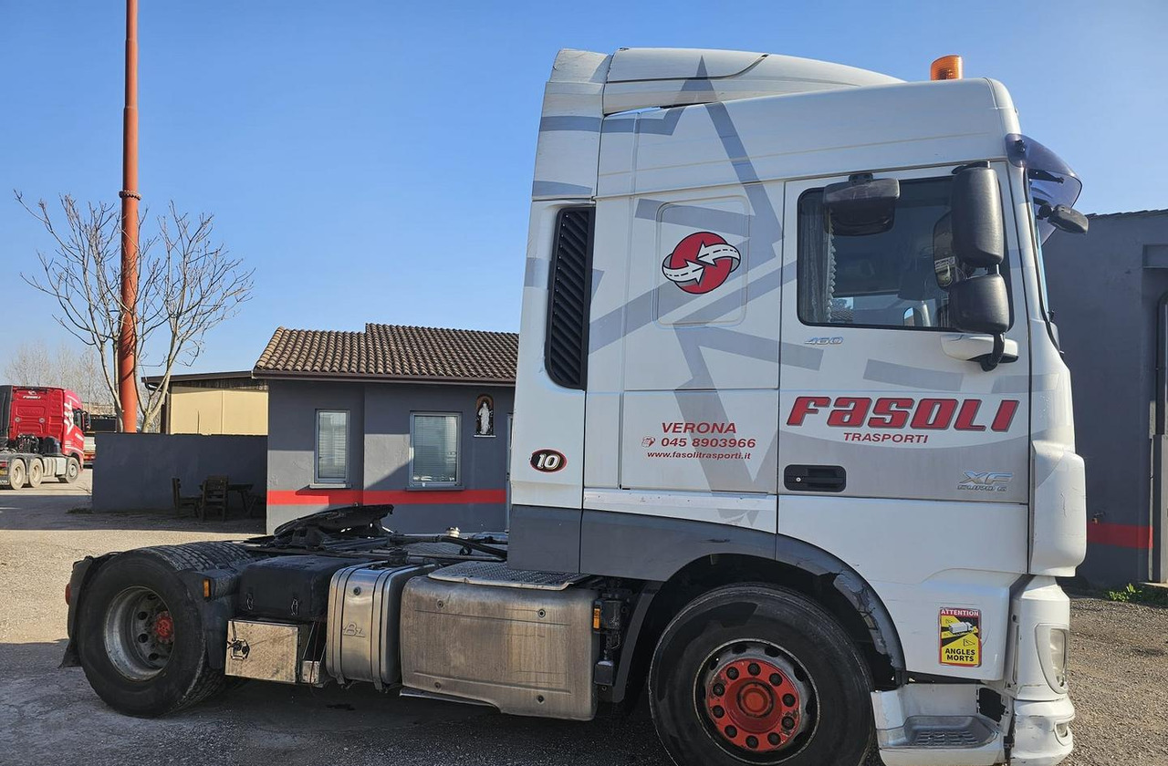 DAF XF-460 EURO 6 impianto idraulico - 트랙터 유닛 : 사진 2 DAF XF-460 EURO 6 impianto idraulico - 트랙터 유닛 : 사진 2