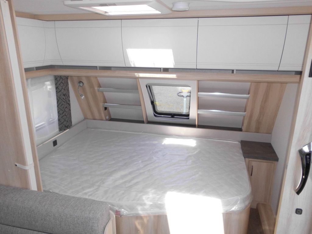 캐러밴 Hobby De Luxe 545 KMF 2025 2000kg., : 사진 10
