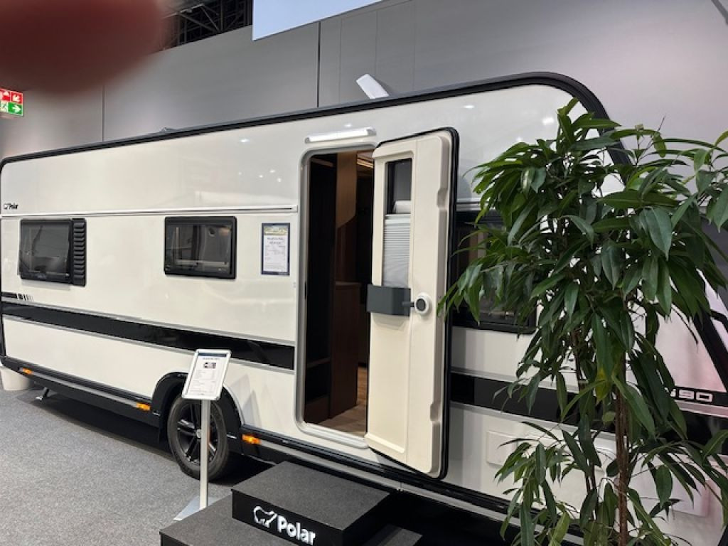 Polar Blackline 590 S WINTERCAMPING & LUXUS PUR - 캐러밴 : 사진 3 Polar Blackline 590 S WINTERCAMPING & LUXUS PUR - 캐러밴 : 사진 3