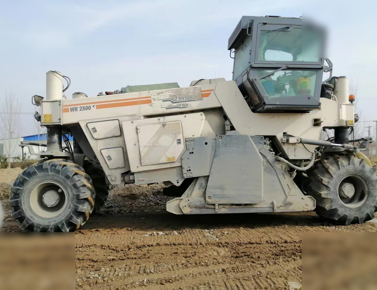 2010 WIRTGEN WR2500S - 토양 안정제 : 사진 2 2010 WIRTGEN WR2500S - 토양 안정제 : 사진 2