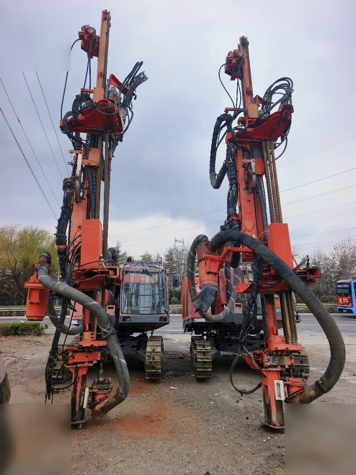 2011 SANDVIK DX800 - 드릴링 리그 : 사진 2 2011 SANDVIK DX800 - 드릴링 리그 : 사진 2