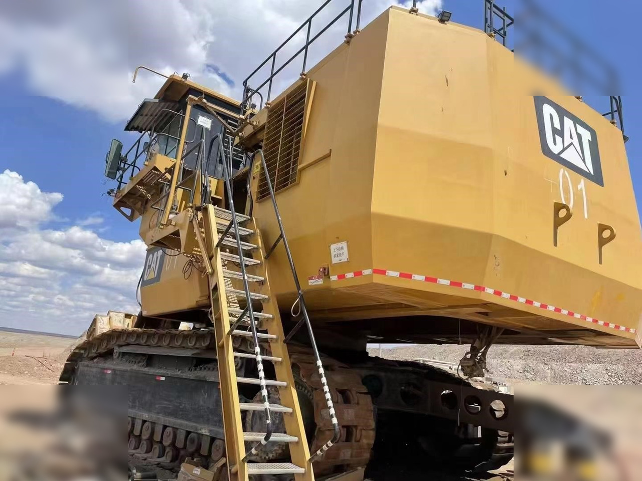 2013 CATERPILLAR 6040ACFS - 크롤러 굴삭기 : 사진 1 2013 CATERPILLAR 6040ACFS - 크롤러 굴삭기 : 사진 1