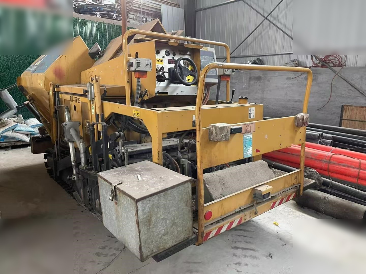 2013 CATERPILLAR AP-255E - 아스팔트 포장기 : 사진 1 2013 CATERPILLAR AP-255E - 아스팔트 포장기 : 사진 1