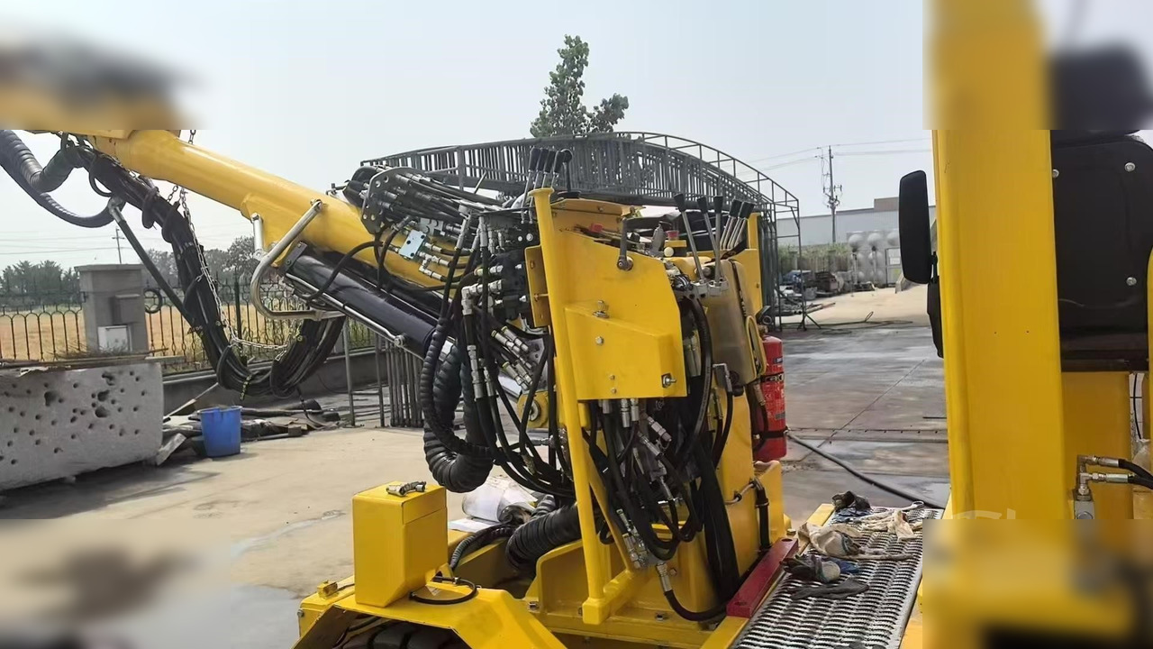 2014 ATLAS COPCO BOOMER 281 - 방향성 보링 머신 : 사진 4 2014 ATLAS COPCO BOOMER 281 - 방향성 보링 머신 : 사진 4