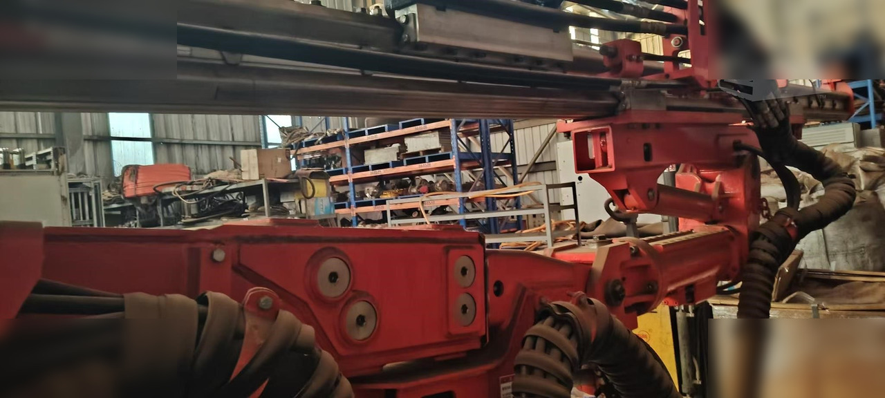 2023 SANDVIK DD2710 - 방향성 보링 머신 : 사진 4 2023 SANDVIK DD2710 - 방향성 보링 머신 : 사진 4