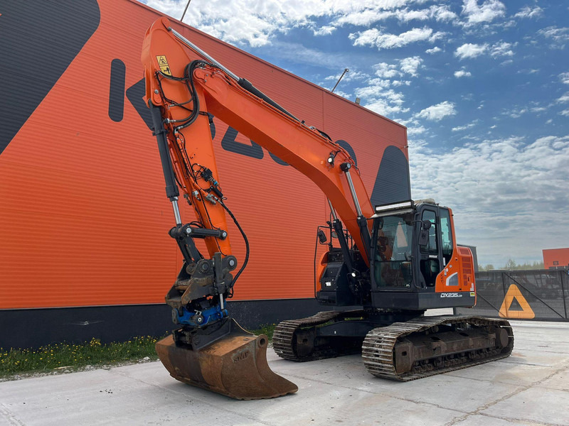 Doosan DX 235 LCR-5 3 D / ROTOTILT / CENTRAL LUBRICATION / AC - 크롤러 굴삭기 : 사진 2 Doosan DX 235 LCR-5 3 D / ROTOTILT / CENTRAL LUBRICATION / AC - 크롤러 굴삭기 : 사진 2