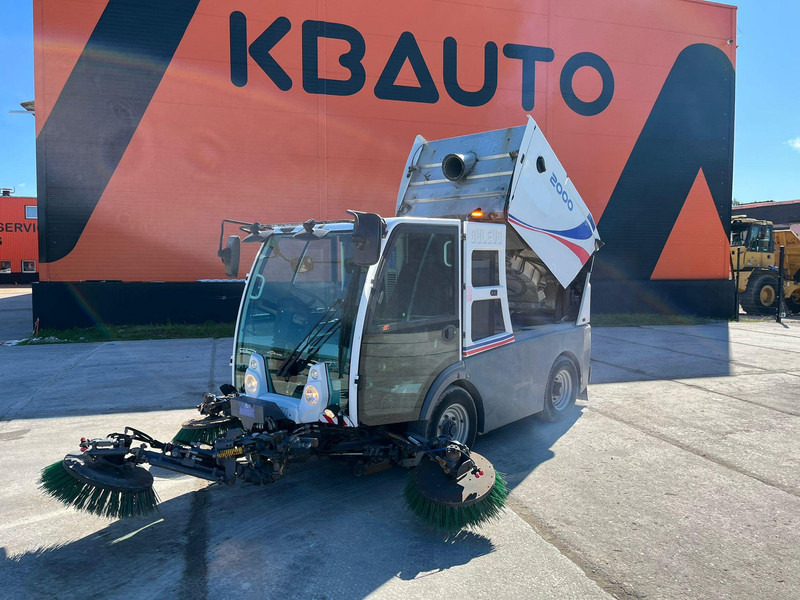 Dulevo 2000 SKY FIRST REGISTRATION 09.2015 - 거리 청소 차량 : 사진 2 Dulevo 2000 SKY FIRST REGISTRATION 09.2015 - 거리 청소 차량 : 사진 2