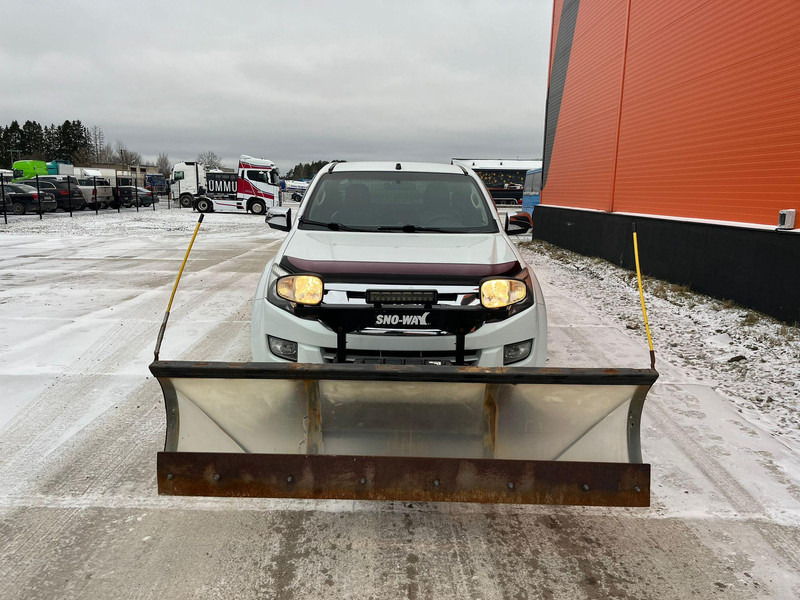 Isuzu D-max 4x4 SNOW PLOW & SPREADER - 픽업트럭 : 사진 3 Isuzu D-max 4x4 SNOW PLOW & SPREADER - 픽업트럭 : 사진 3