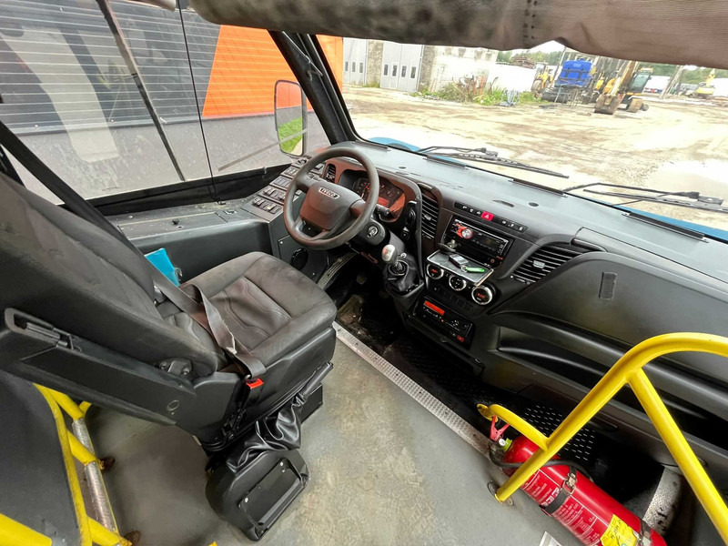 Interior photo 1: 리스 Iveco KAPENA THESI 2 PCS AVAILABLE / CNG ! / 27 SEATS + 5 STANDING / AC Iveco KAPENA THESI 2 PCS AVAILABLE / CNG ! / 27 SEATS + 5 STANDING / AC Interior photo 1: 리스 Iveco KAPENA THESI 2 PCS AVAILABLE / CNG ! / 27 SEATS + 5 STANDING / AC Iveco KAPENA THESI 2 PCS AVAILABLE / CNG ! / 27 SEATS + 5 STANDING / AC
