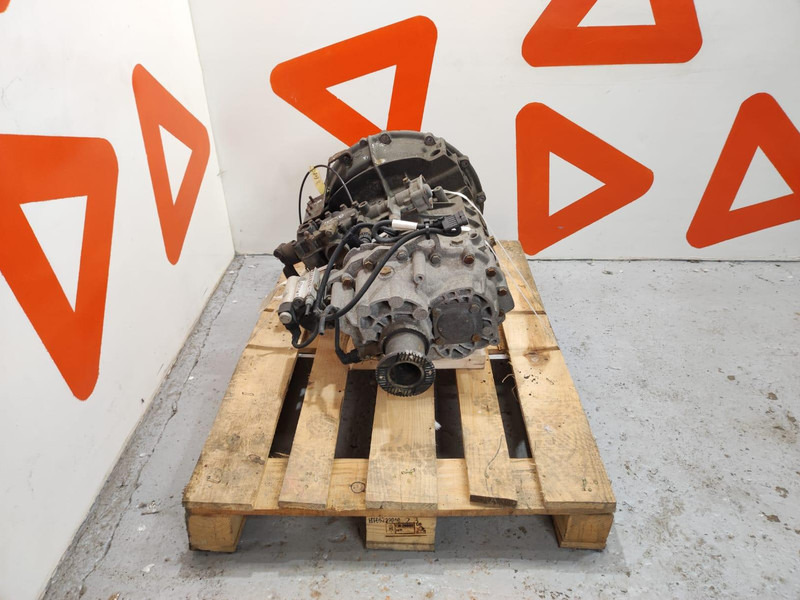 Iveco ZF 6S700TO GEARBOX - 기어박스 트럭 용 : 사진 4 Iveco ZF 6S700TO GEARBOX - 기어박스 트럭 용 : 사진 4