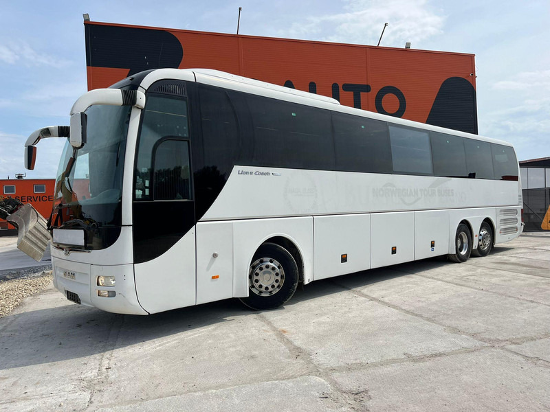 MAN R 08 Lion`s Coach EURO 6 / 59 SEATS / AC / AUXILIARY HEATING / WC / 2x FRIDGE - 대형 버스 : 사진 3 MAN R 08 Lion`s Coach EURO 6 / 59 SEATS / AC / AUXILIARY HEATING / WC / 2x FRIDGE - 대형 버스 : 사진 3