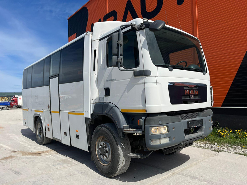 MAN TGM 13.250 4x4 AC / AUXILIARY HEATING - 교외 버스 : 사진 3 MAN TGM 13.250 4x4 AC / AUXILIARY HEATING - 교외 버스 : 사진 3
