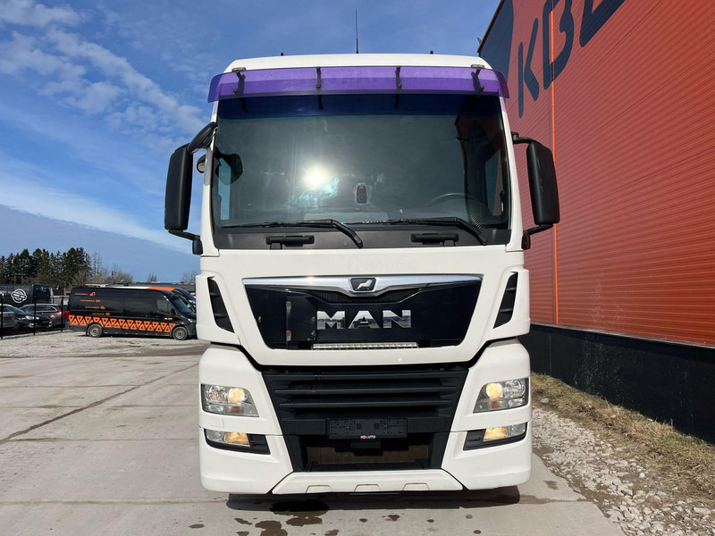 MAN TGX 26.500 6x2 XXL CAB / INTARDER - 트랙터 유닛 : 사진 3 MAN TGX 26.500 6x2 XXL CAB / INTARDER - 트랙터 유닛 : 사진 3