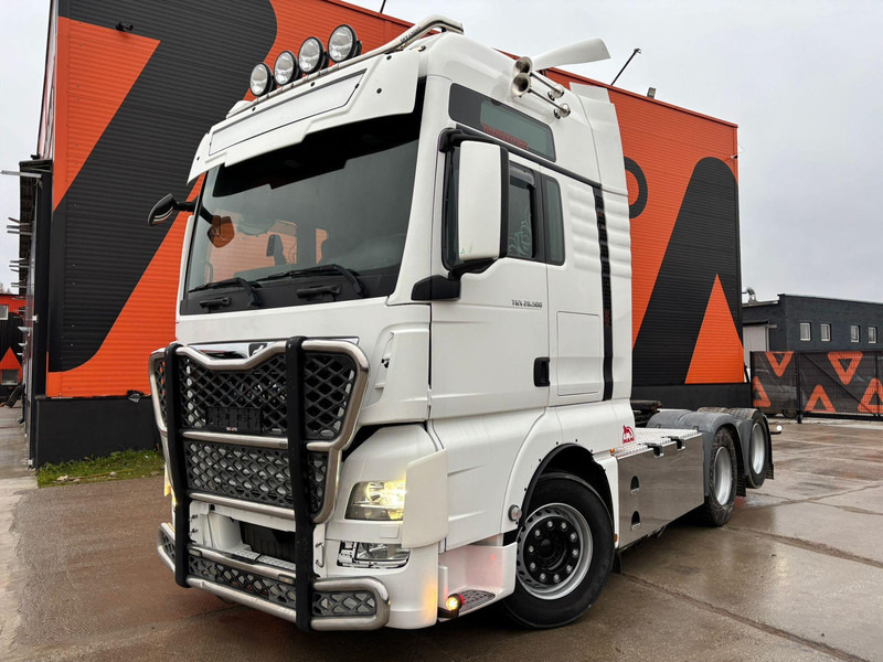 MAN TGX 28.500 6x2 XXL CAB / INTARDER / DOUBLE BOGIE - 트랙터 유닛 : 사진 2 MAN TGX 28.500 6x2 XXL CAB / INTARDER / DOUBLE BOGIE - 트랙터 유닛 : 사진 2