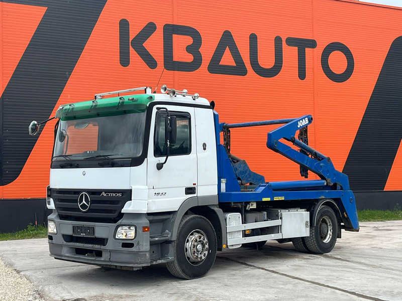 Mercedes-Benz Actros 1832 4x2 JOAB HL 14 U - 스킵 로더 트럭 : 사진 1 Mercedes-Benz Actros 1832 4x2 JOAB HL 14 U - 스킵 로더 트럭 : 사진 1