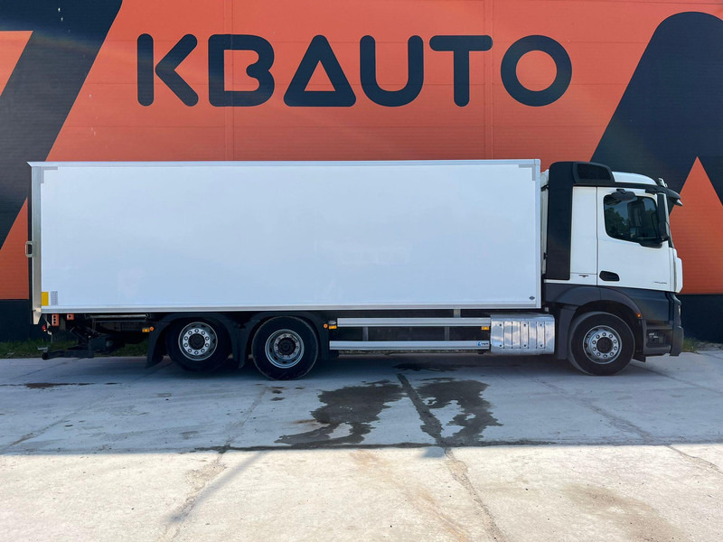 Mercedes-Benz Actros 2545 6x2 BOX L=7526 mm - 박스 트럭 : 사진 4 Mercedes-Benz Actros 2545 6x2 BOX L=7526 mm - 박스 트럭 : 사진 4