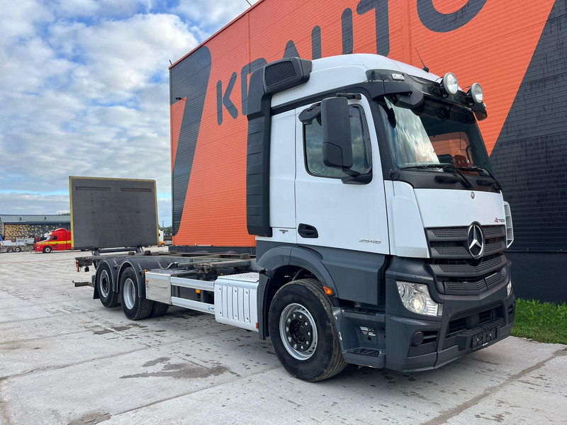 Mercedes-Benz Actros 2548 6x2*4 RETARDER / CHASSIS L= 7870 mm - 컨테이너 운반 장치/ 스와프 보디 트럭 : 사진 4 Mercedes-Benz Actros 2548 6x2*4 RETARDER / CHASSIS L= 7870 mm - 컨테이너 운반 장치/ 스와프 보디 트럭 : 사진 4