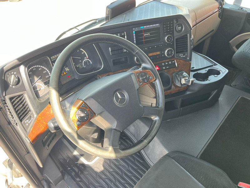 박스 트럭 Mercedes-Benz Actros 2551 6x2*4 BOX L=7401mm : 사진 17 박스 트럭 Mercedes-Benz Actros 2551 6x2*4 BOX L=7401mm : 사진 17