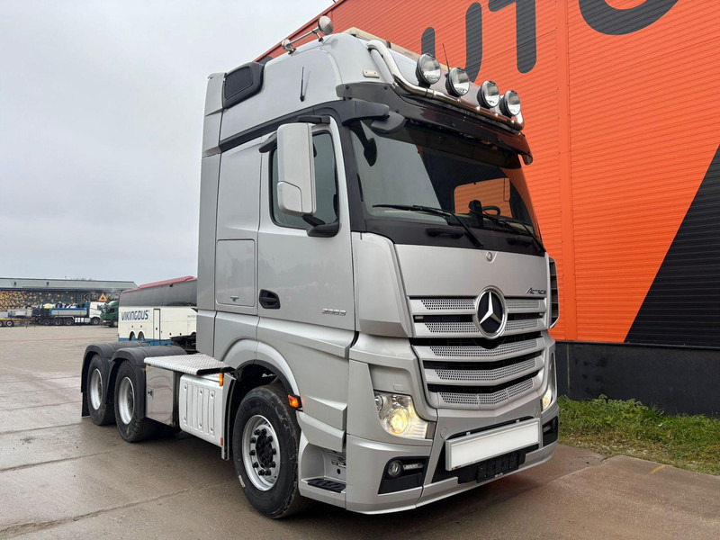 Mercedes-Benz Actros 2663 6x4 GIGASPACE / RETARDER / PTO - 트랙터 유닛 : 사진 4 Mercedes-Benz Actros 2663 6x4 GIGASPACE / RETARDER / PTO - 트랙터 유닛 : 사진 4