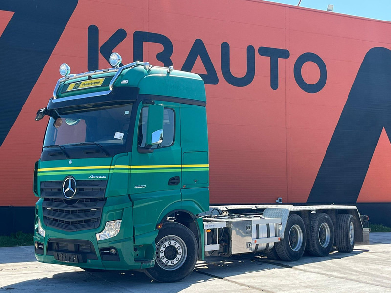 Mercedes-Benz Actros 3563 8x4*4 RETARDER / CHASSIS L=7358 mm - 캡 새시 트럭 : 사진 1 Mercedes-Benz Actros 3563 8x4*4 RETARDER / CHASSIS L=7358 mm - 캡 새시 트럭 : 사진 1