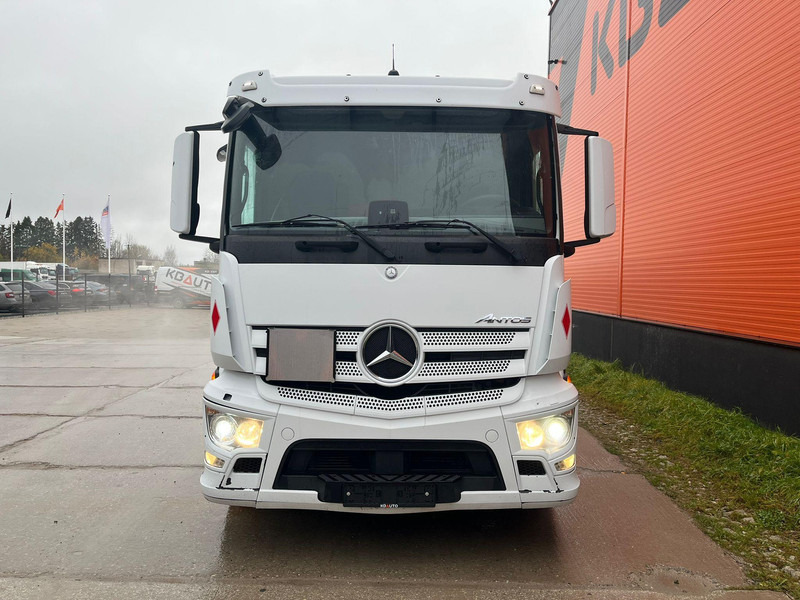 Mercedes-Benz Antos 2543 6x2*4 LIFTABLE BOX ROOF / BOX L=7773 mm - 박스 트럭 : 사진 2 Mercedes-Benz Antos 2543 6x2*4 LIFTABLE BOX ROOF / BOX L=7773 mm - 박스 트럭 : 사진 2