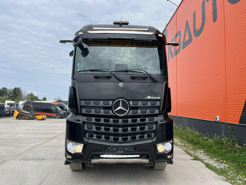 Mercedes-Benz Arocs 3263 8x4 FULL STEEL - 목재 트럭, 크레인 트럭 : 사진 3 Mercedes-Benz Arocs 3263 8x4 FULL STEEL - 목재 트럭, 크레인 트럭 : 사진 3