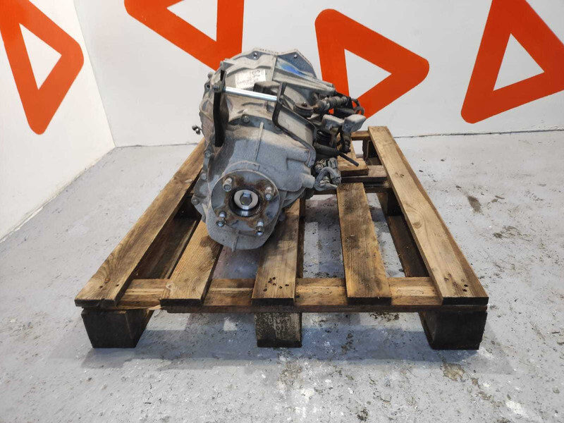 Nissan NT 400 Cabstar Gearbox 32010-LC62A / LOW MILEAGE - 기어박스 트럭 용 : 사진 2 Nissan NT 400 Cabstar Gearbox 32010-LC62A / LOW MILEAGE - 기어박스 트럭 용 : 사진 2