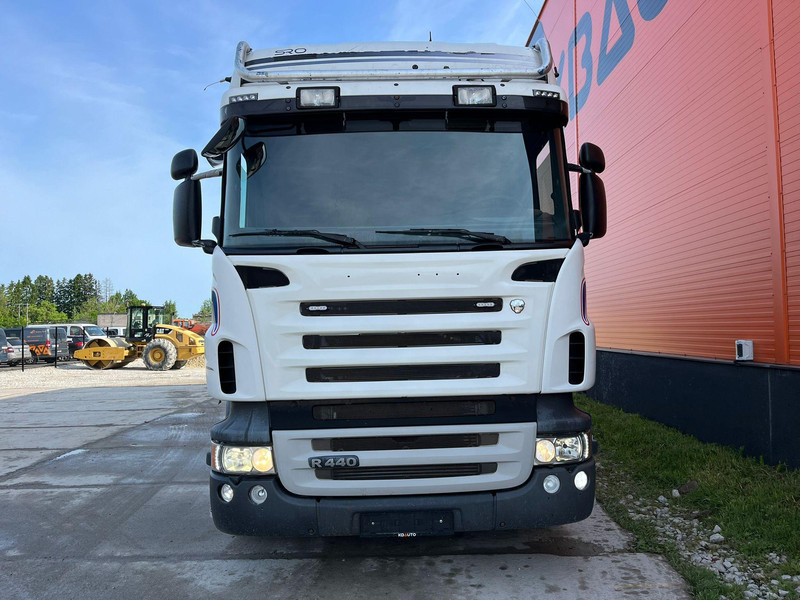 Scania R 440 6x2*4 FASSI F260XP / PLATFORM L=6760 mm - 드롭사이드/ 플랫베드 트럭, 크레인 트럭 : 사진 3 Scania R 440 6x2*4 FASSI F260XP / PLATFORM L=6760 mm - 드롭사이드/ 플랫베드 트럭, 크레인 트럭 : 사진 3