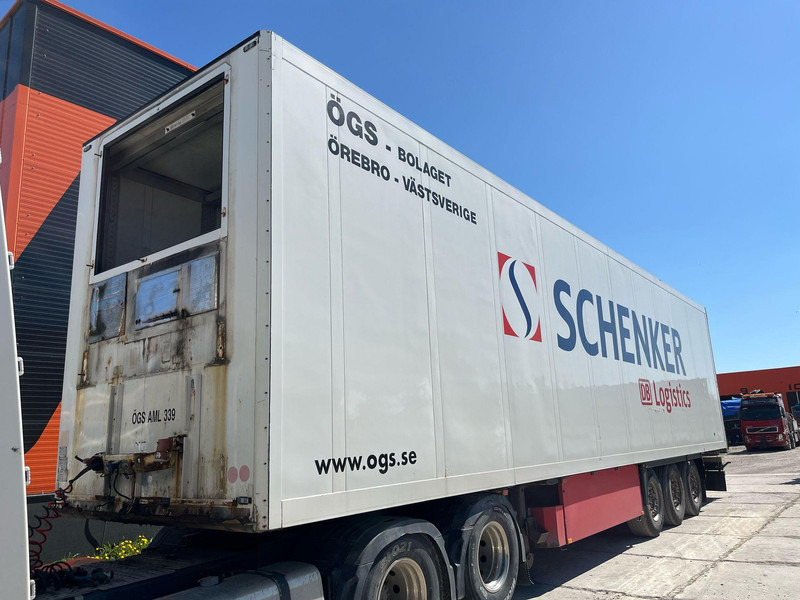 Schmitz Cargobull SKO 24 BOX L=13523 mm - 밀폐형 박스 세미 트레일러 : 사진 2 Schmitz Cargobull SKO 24 BOX L=13523 mm - 밀폐형 박스 세미 트레일러 : 사진 2