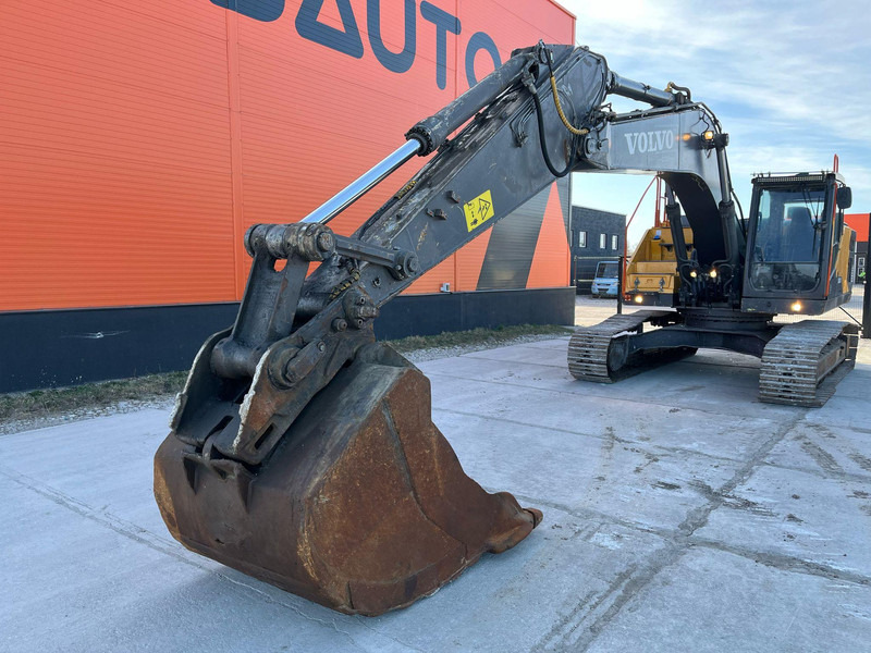 크롤러 굴삭기 Volvo EC 250 EL AC : 사진 9