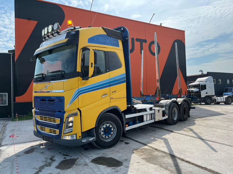 Volvo FH 16 750 6x4 HYDRAULICS / CHASSIS L=8184 mm - 목재 트럭, 크레인 트럭 : 사진 2 Volvo FH 16 750 6x4 HYDRAULICS / CHASSIS L=8184 mm - 목재 트럭, 크레인 트럭 : 사진 2