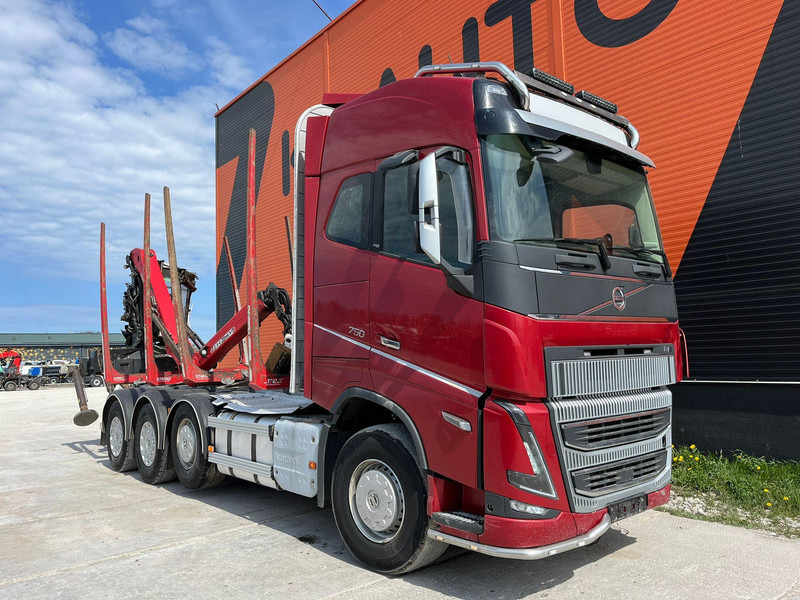 Volvo FH 16 750 8x4/4 DAMAGED ! - 목재 트럭, 크레인 트럭 : 사진 4 Volvo FH 16 750 8x4/4 DAMAGED ! - 목재 트럭, 크레인 트럭 : 사진 4