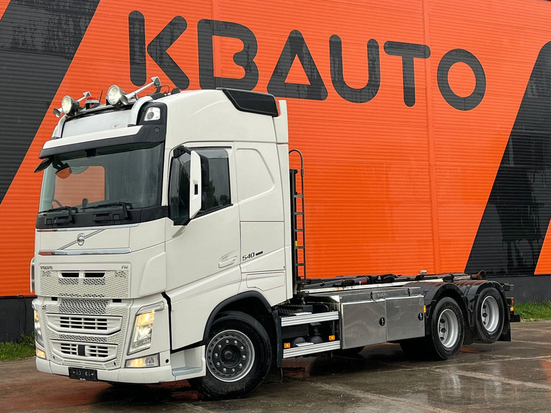 Volvo FH 540 6x4 HIAB 21 ton / L=5600 mm / RETARDER / TANDEM AXLE LIFT - 후크 리프트 트럭 : 사진 1 Volvo FH 540 6x4 HIAB 21 ton / L=5600 mm / RETARDER / TANDEM AXLE LIFT - 후크 리프트 트럭 : 사진 1