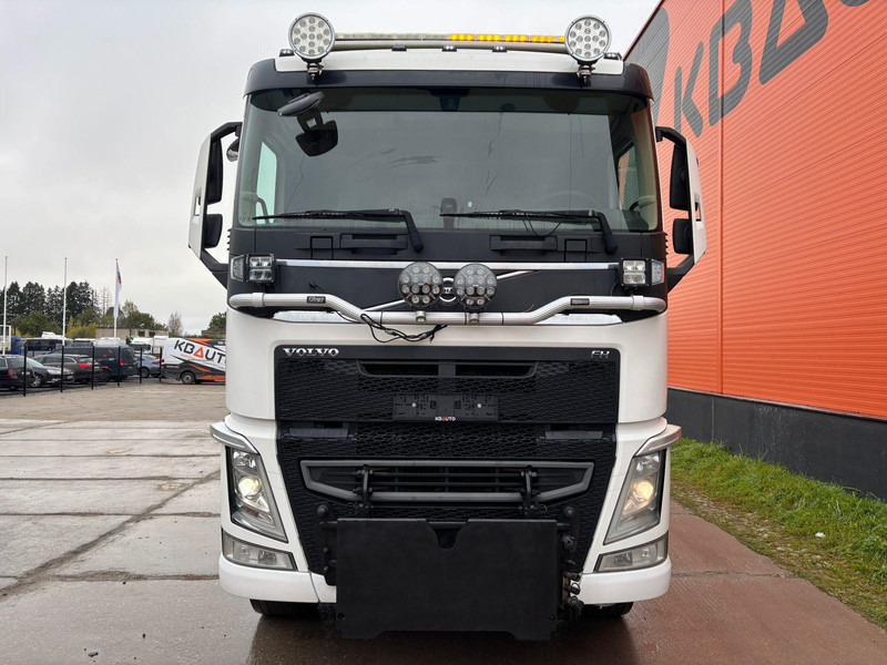 Volvo FH 540 6x4 RETARDER / TANDEM AXLE LIFT / SNOWPLOW EQUIPMENT / BOX L = 4473 mm - 덤프트럭 : 사진 3 Volvo FH 540 6x4 RETARDER / TANDEM AXLE LIFT / SNOWPLOW EQUIPMENT / BOX L = 4473 mm - 덤프트럭 : 사진 3