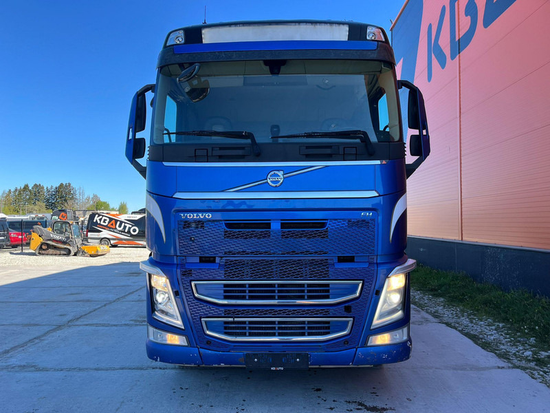 Volvo FH 540 8x4/4 - 목재 트럭, 크레인 트럭 : 사진 3 Volvo FH 540 8x4/4 - 목재 트럭, 크레인 트럭 : 사진 3