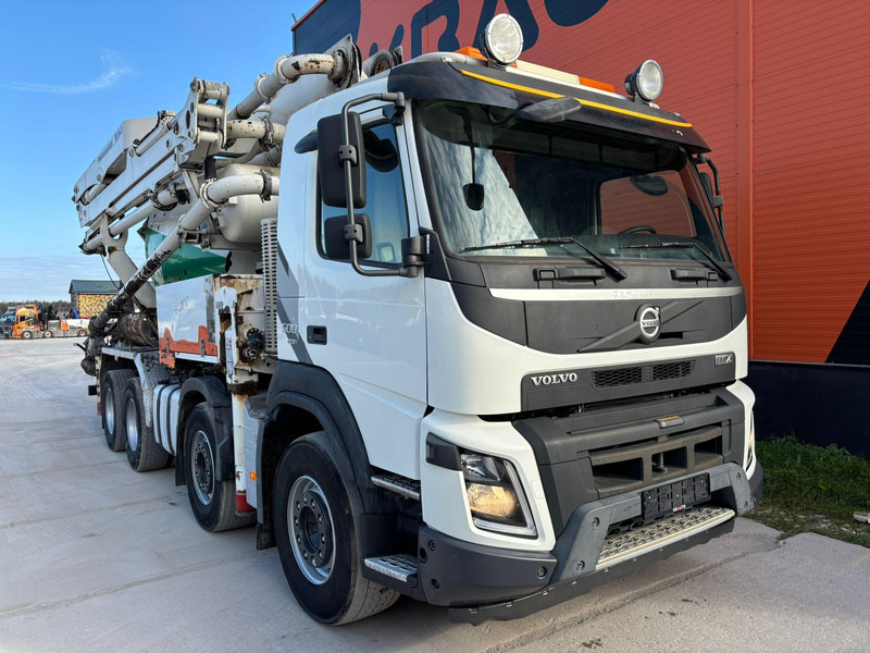 Volvo FMX 500 8x4 PUMI 24-3 - 24 m - 2303 hours / 7 m3 / FULL STEEL - 콘크리트 믹서 트럭 : 사진 4 Volvo FMX 500 8x4 PUMI 24-3 - 24 m - 2303 hours / 7 m3 / FULL STEEL - 콘크리트 믹서 트럭 : 사진 4