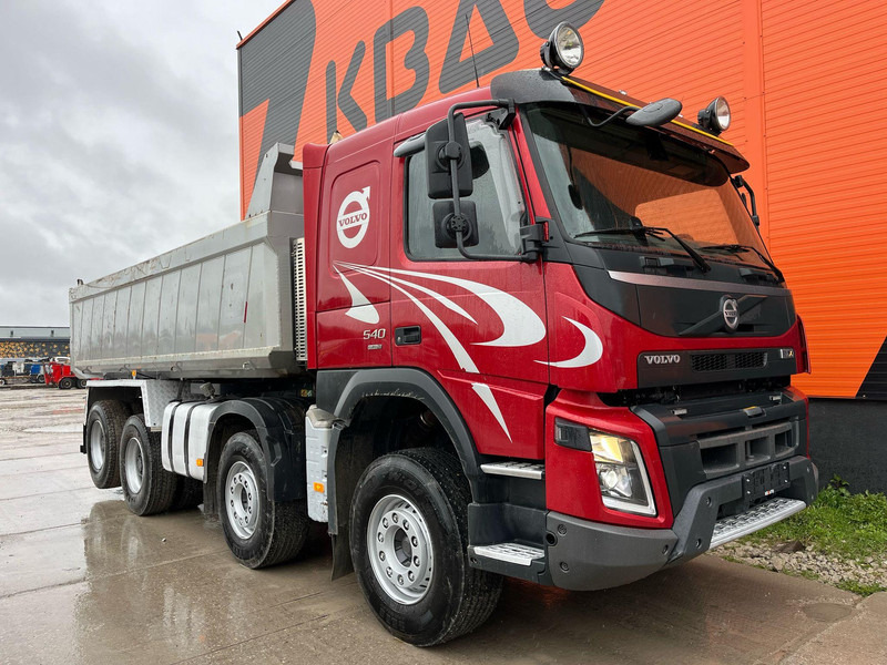 Volvo FMX 540 8x4 RETARDER / TANDEM AXLE LIFT / BIG AXLES / BOX L=5703 mm - 덤프트럭 : 사진 4 Volvo FMX 540 8x4 RETARDER / TANDEM AXLE LIFT / BIG AXLES / BOX L=5703 mm - 덤프트럭 : 사진 4