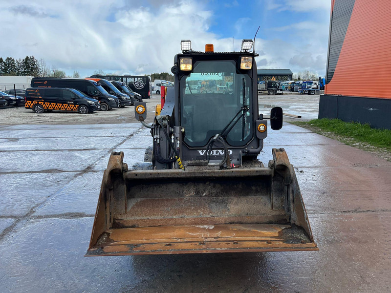 Volvo MC 70 C T4 BRUSH - 휠 로더 : 사진 3 Volvo MC 70 C T4 BRUSH - 휠 로더 : 사진 3