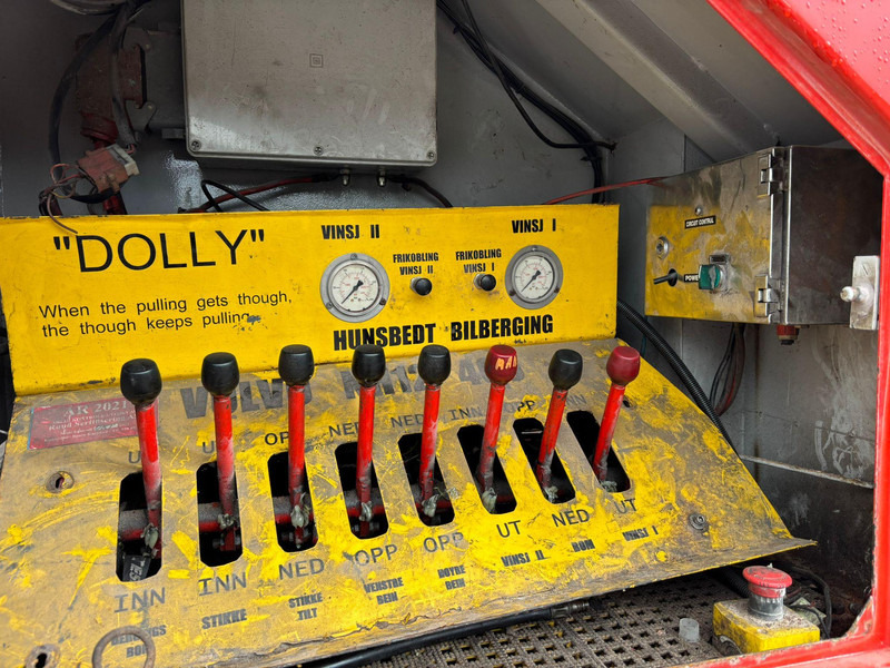 견인 트럭 Volvo NH 12 460 6x4 Vulcan V-70 / 2x SEPSON 20 / 30 ton WINCH : 사진 13 견인 트럭 Volvo NH 12 460 6x4 Vulcan V-70 / 2x SEPSON 20 / 30 ton WINCH : 사진 13