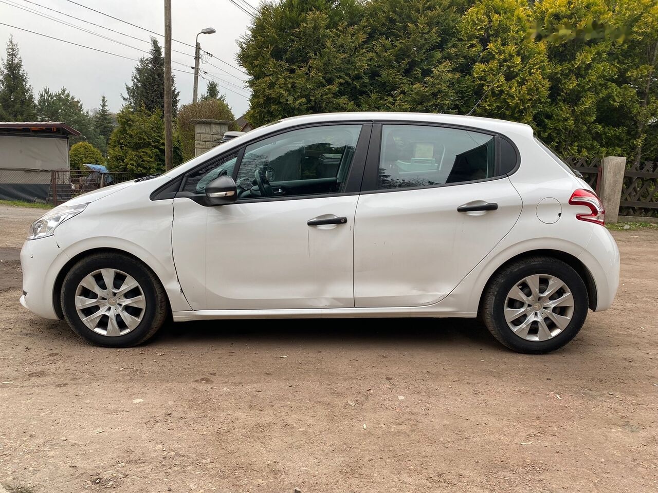 Peugeot 208 - 차량 : 사진 2 Peugeot 208 - 차량 : 사진 2