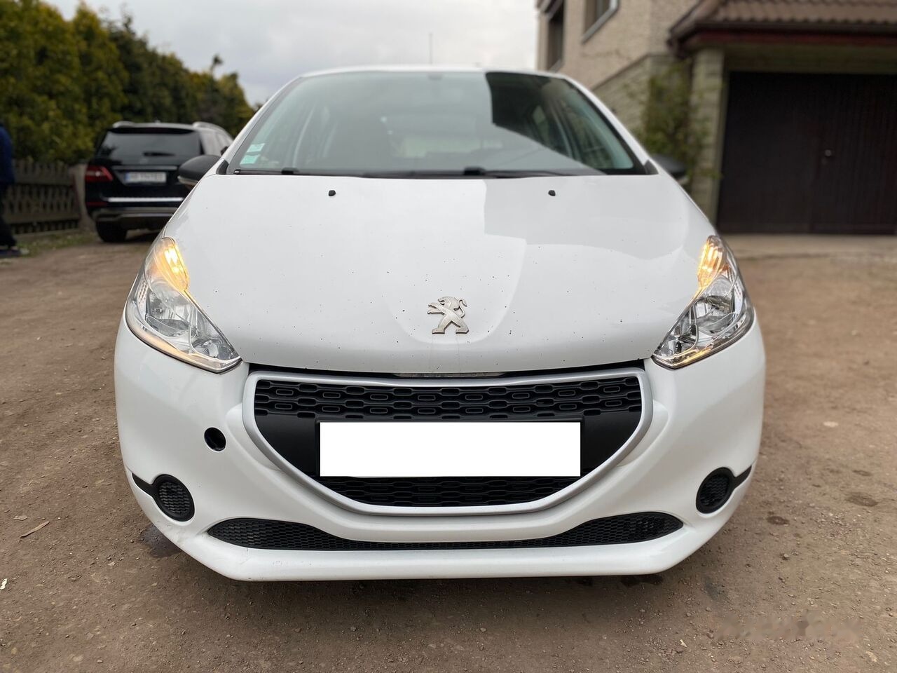 해치백 Peugeot 208 : 사진 8