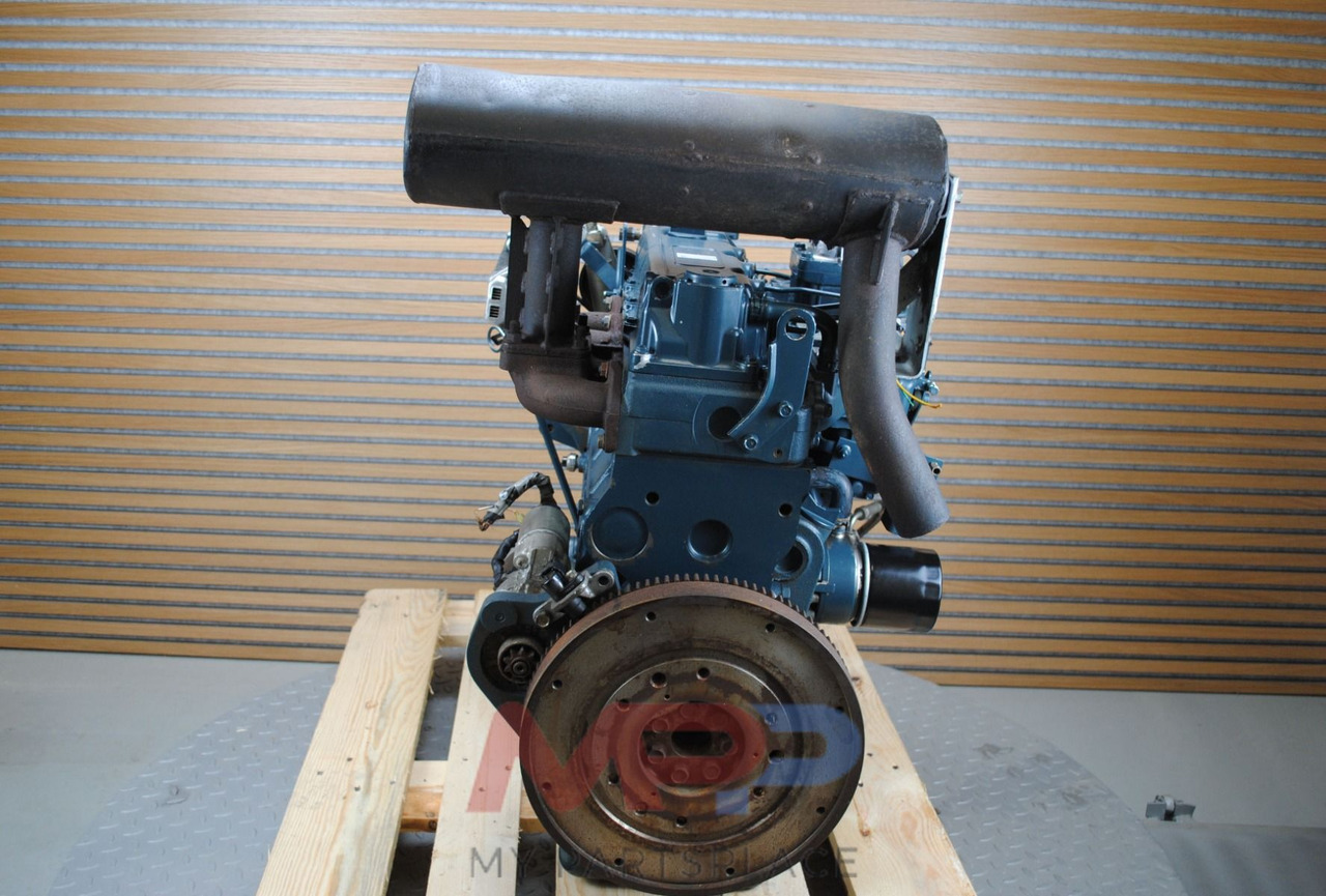 Kubota Kubota V3300 - 엔진 : 사진 3 Kubota Kubota V3300 - 엔진 : 사진 3