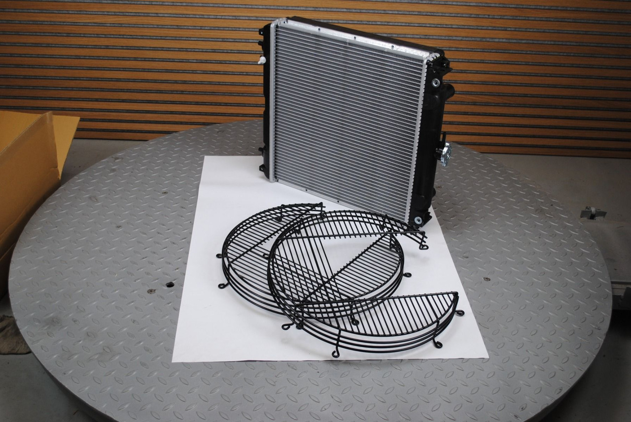 Yanmar Yanmar Radiator 129601-44500 - 엔진 : 사진 3 Yanmar Yanmar Radiator 129601-44500 - 엔진 : 사진 3