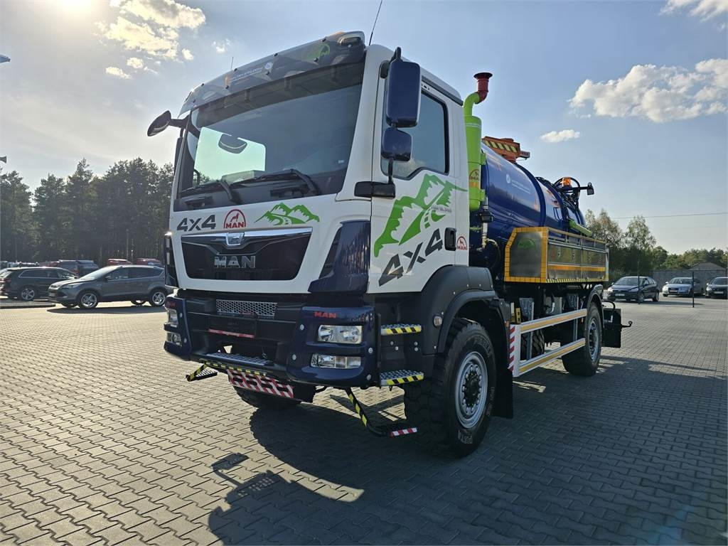 MAN TGM 4x4 GAMON PW8 for collecting liquid waste sepa - 진공 흡입 트럭 : 사진 3 MAN TGM 4x4 GAMON PW8 for collecting liquid waste sepa - 진공 흡입 트럭 : 사진 3