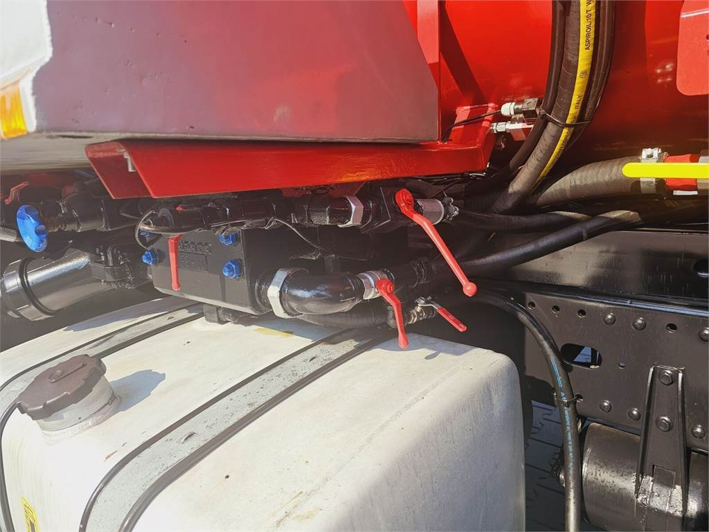 진공 흡입 트럭 MAN WUKO LARSEN : 사진 24