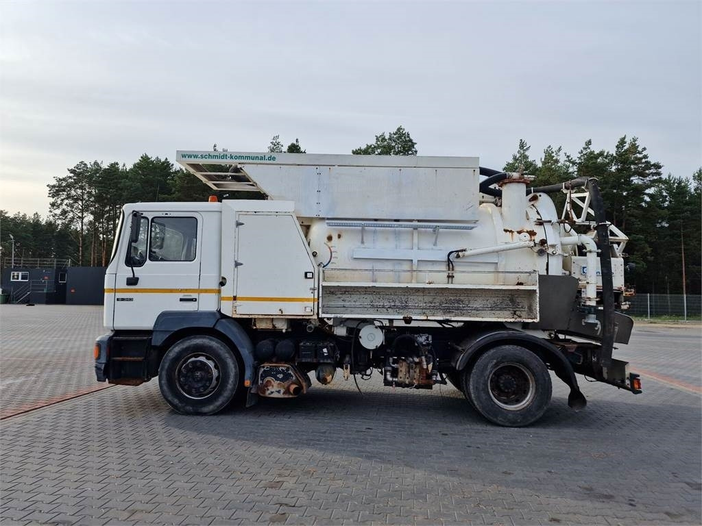 MAN WUKO MORO KOMBI FOR CHANNEL CLEANING - 진공 흡입 트럭 : 사진 4 MAN WUKO MORO KOMBI FOR CHANNEL CLEANING - 진공 흡입 트럭 : 사진 4