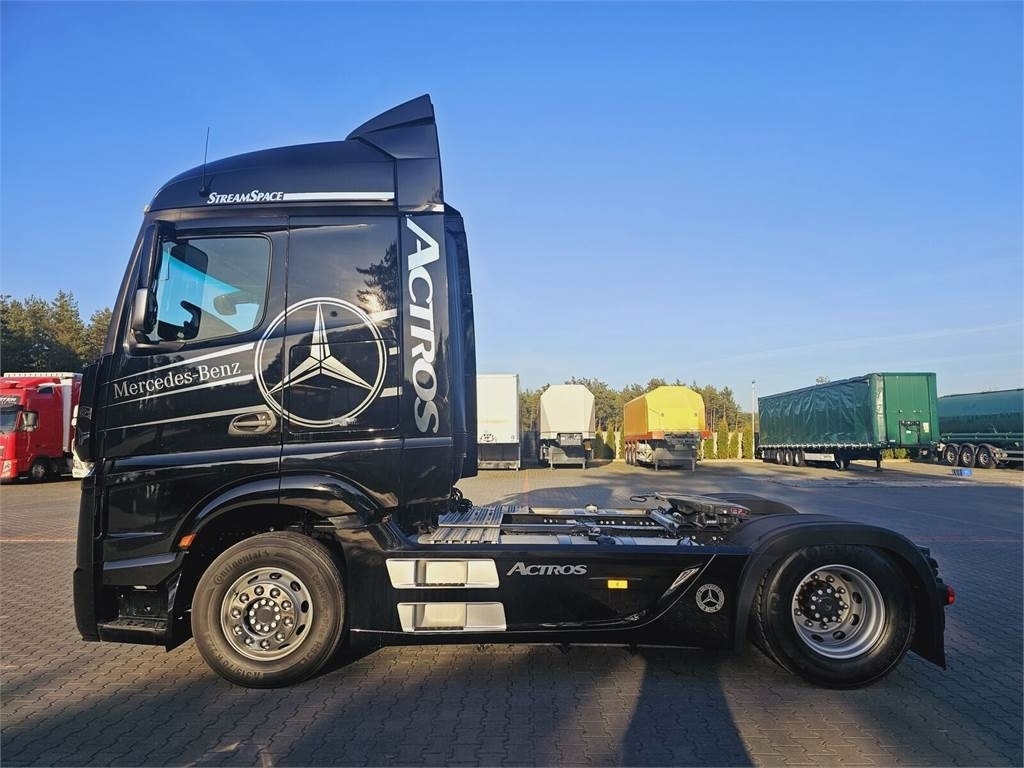Mercedes-Benz ACTROS 1843  - 트랙터 유닛 : 사진 2 Mercedes-Benz ACTROS 1843  - 트랙터 유닛 : 사진 2