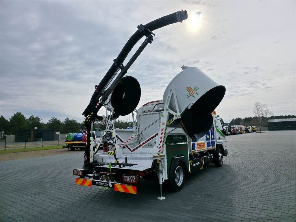 Mitsubishi CANTER odkurzacz koparka ssąca Saugbagger CITY SAU - 진공 흡입 트럭 : 사진 1 Mitsubishi CANTER odkurzacz koparka ssąca Saugbagger CITY SAU - 진공 흡입 트럭 : 사진 1