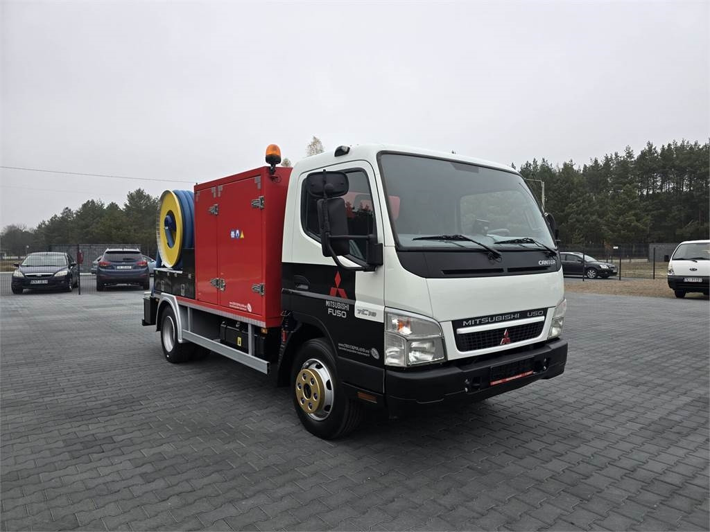 Mitsubishi RIONED COMBI WUKO - 진공 흡입 트럭 : 사진 2 Mitsubishi RIONED COMBI WUKO - 진공 흡입 트럭 : 사진 2