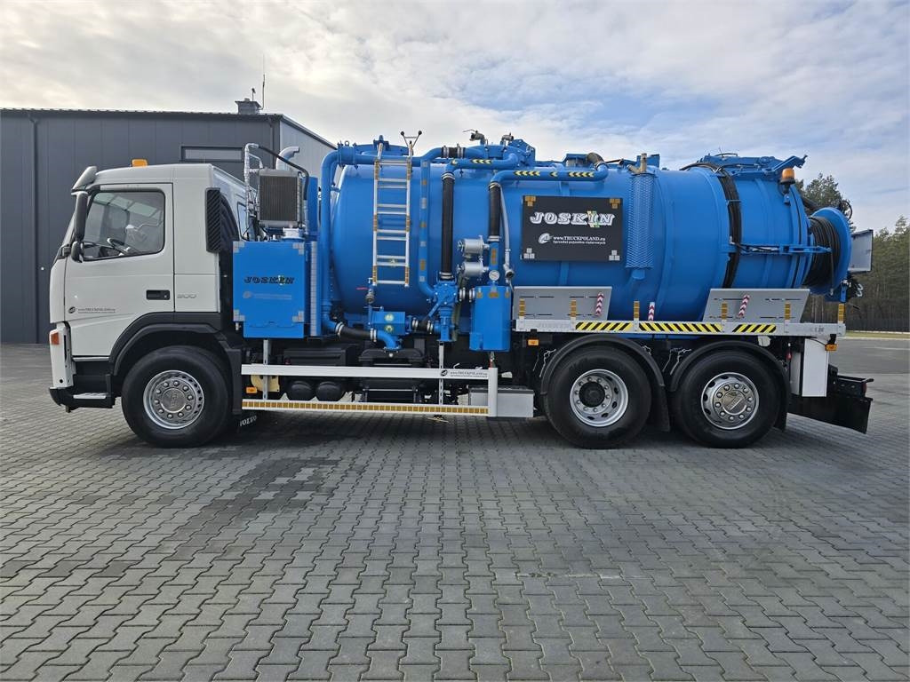 Volvo JOSKIN WUKO FOR CLEANING CHANNELS COMBI - 진공 흡입 트럭 : 사진 4 Volvo JOSKIN WUKO FOR CLEANING CHANNELS COMBI - 진공 흡입 트럭 : 사진 4